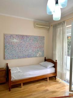 Your tidy & affordable base in Tiranë! - 2