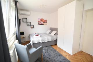 GretaNola studio in Zagreb, parking, self check-in - 7