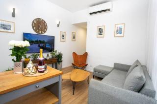 Amazing Dizengoff Square Home - 2