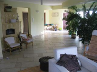 Spacious Family House/ 5 bedrooms/ 12km to Opole - - 1