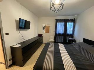 appartement cosy à 100m de la plage, CLIM, WIFI, piscine - Le Lavandou - 4