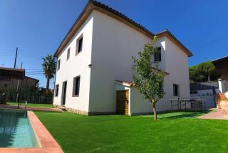 CASA CENTRO DEL PUEBLO CON PISCINA PRIVADA - Sant Vicenç de Montalt - 0