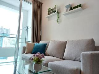 Mansion One Seaview 2Bedroom 2Bathroom Georgetown Gleneagles Penang By AmrayHomes - George Town - 0