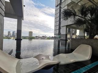 Twin Galaxy 6Pax 2Bedroom High floor with balcony Netflix WiFi - 2