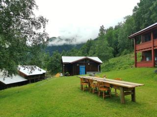Unique farm stay in the steep mountains of Rjukan - 6