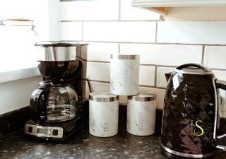 *Luke Stays Oswald Terrace* - Stanley - 5