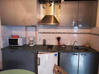 Studio RDC centre ville, plage imminente - 1