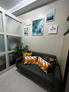 Netflix and Unli WIFI!!! The Elchies Room at Tagaytay Prime Residence - Tagaytay - 3
