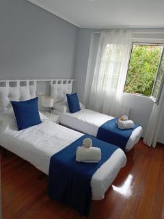 Paraíso Soleado: Piso con Terraza, Piscina y Garaje a 5 min de Playa - Castro-Urdiales - 6
