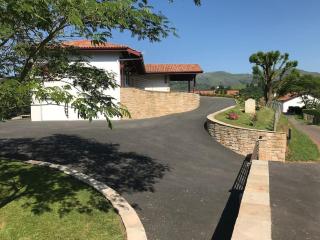 Grande villa avec magnifique vue sur les montagnes - Bidarray - 9