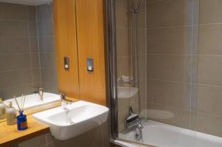 Tee SweetLux Apartment - Londra - 7