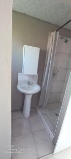 Dlanduna GUEST House - 3