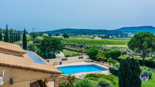 Superbe Villa avec Piscine et vue sur le Village - Vénéjan - 1