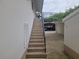 Apartman Anka - Komin - 8