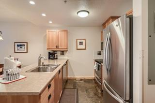 Passage Point 623B condo - 2