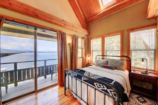 Lakefront property w/boat lift - Sagle - 6