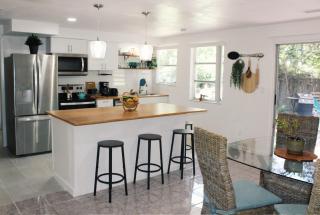 Cozy 3BR Home near Weeki Wachee - 9