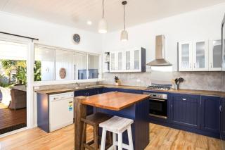 The Anchor - Pet Friendly - 5 Mins Walk to Beach - EV Charging - 5