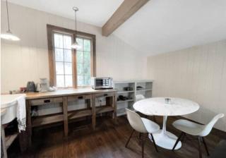 Cottage Retreat - Historic Cottage Home w Home Gym - - 7