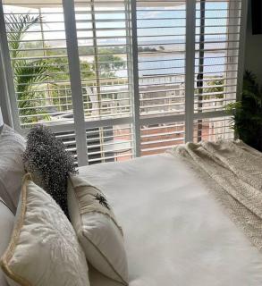 Currumbin Stunning Ocean Views! - 9