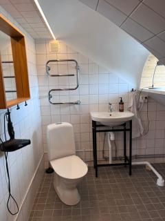 Trevligt rum för två personer med eget badrum - Kivik - 1
