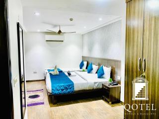 Qotel Hotel Rajouri Garden Above Ritu Marbles, Near Rajouri Garden Metro Station-Couple Friendly - Nova Deli - 4