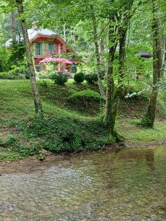 Kuća za odmor uz rijeku Slapnica, u Parku prirode Žumberak, finska sauna i jacuzzi - Krašić - 6