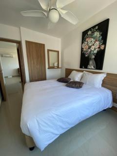 Larnaca Bay Suites - Larnaca - 1