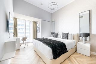 Luxury Iconic Cayan Tower - Free 5 star Beach Resorts Access! - Dubai - 8