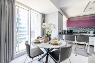 Luxury Iconic Cayan Tower - Free 5 star Beach Resorts Access! - Dubai - 7