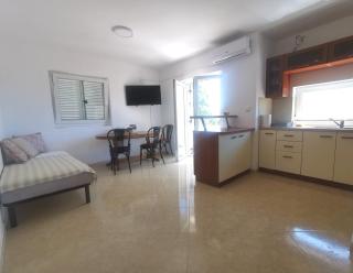 Apartmani Lešić Tribunj - Tribunj - 8