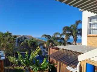 Ryans Surf Cabin - Jeffreys Bay - 8