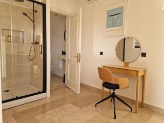 Stress Free Garden Holiday house - 4