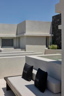 Alaso Design Suites - Fira - 2
