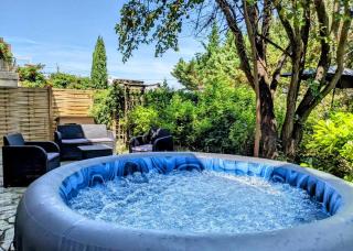 Gîte à la ferme, billard et jacuzzi privé et piscine. - Floure - 7