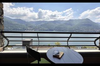 Glittering Lake View - 9