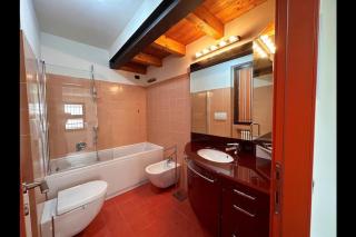 Glittering Lake View - 5