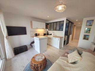 Magnifique Studio 2 personnes - VUE MER "La Perle de Jade" - Saint-Michel-Chef-Chef - 9
