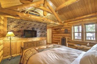 Hibernation Station - West Yellowstone - 7