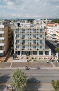 Hotel Augustus- Davanti a noi c'è solo il mare - Misano Adriatico - 7