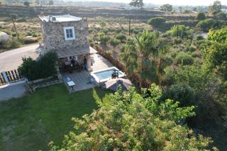 Traditional Kos villa with swimming pool, lawn yard and bbq - 3