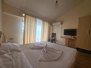 Hotel Kukesi - Pogradec - 4