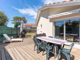 Maison 6 pers. à Biscarrosse, proche lac, jardin, BBQ, WiFi, parking, ménage inclus - FR-1-319-479 - Biscarrosse - 0