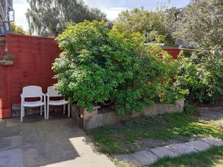 Home from home Single or double room Netflix or Virgin TV Wifi & free parking - Poole - 9