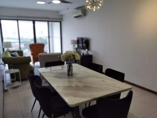 Tree Family Executive Suite 3 BR /8 PAX Gurney - 5