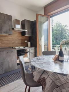 Dudi Jolie Maison - Jacuzzi - Lezzeno - 8