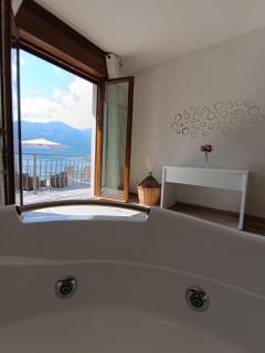 Dudi Jolie Maison - Jacuzzi - Lezzeno - 9