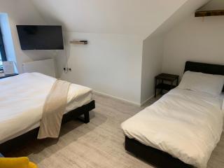 Cardiff Arms Bistro & Hotel - 6