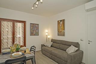 Residence Punta Gro 2-5 by Wonderful Italy - Sirmione - 3