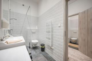 Dual 2BR Comfort Escape with 2 Bathroom by NW - Boedapest - 7